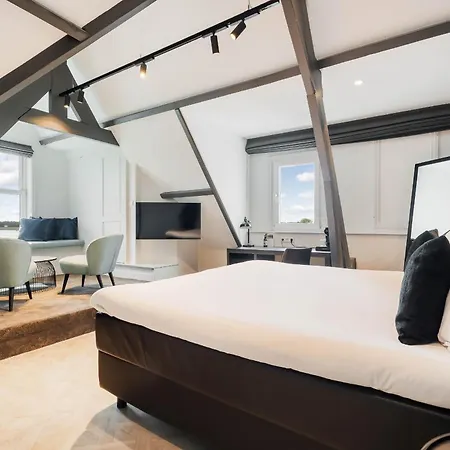 Hotel Maassluis 3*