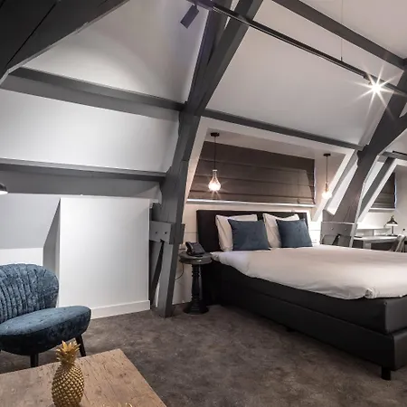 Hotel Maassluis Szálloda 3*