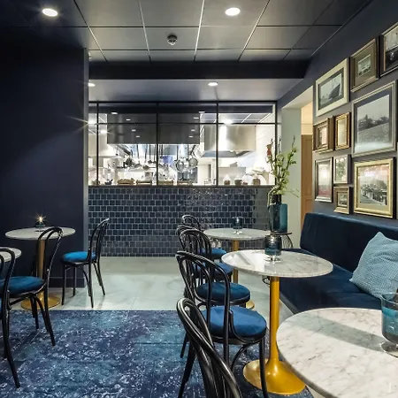 Hotel Maassluis 3*
