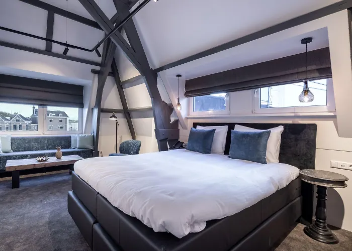 Otel Hotel Maassluis 3*