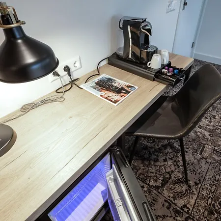 Hotel Maassluis 3*