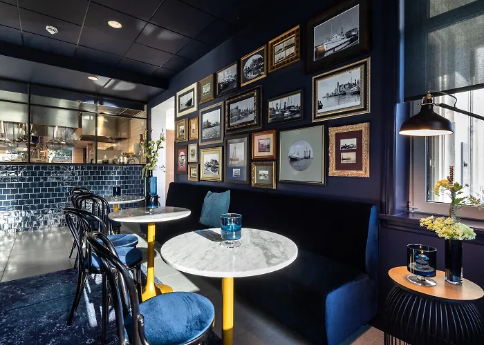 מלון Hotel Maassluis 3*